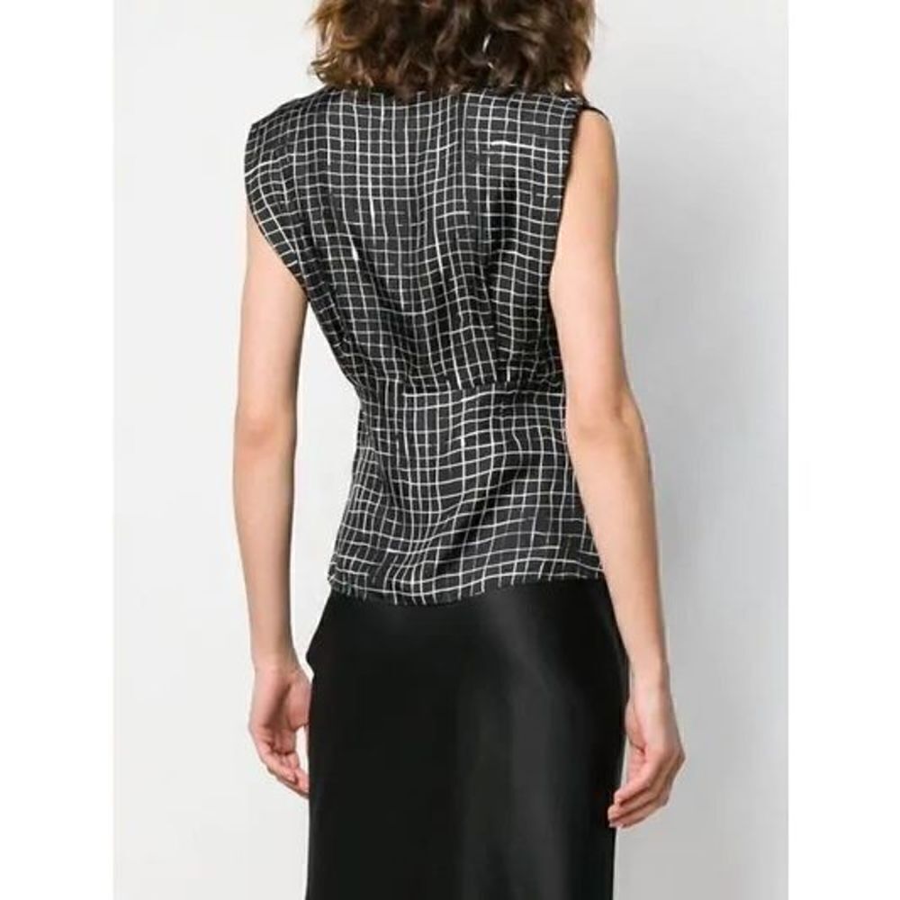 New. Theory black silk top. - Picture 5 of 15